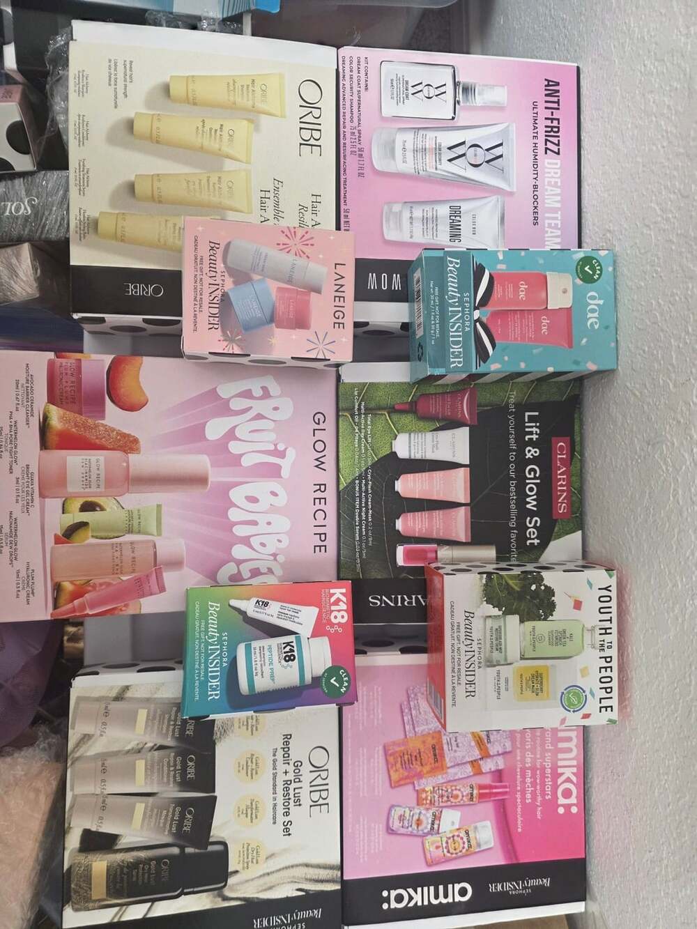 Choose 2- 1 Large and 1 Smaller(on top) Beauty Sets